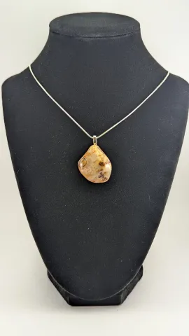 Radiant Chalcedony Flower Agate Pendant Necklace